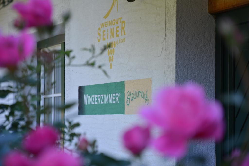Weingut Seiner Vlg. Kraxner Βίλα Greisdorf Εξωτερικό φωτογραφία